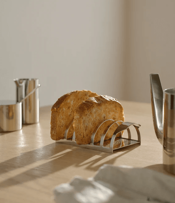 Hovedbilde Stelton Arne Jacobsen Brødholder L 15.8 cm