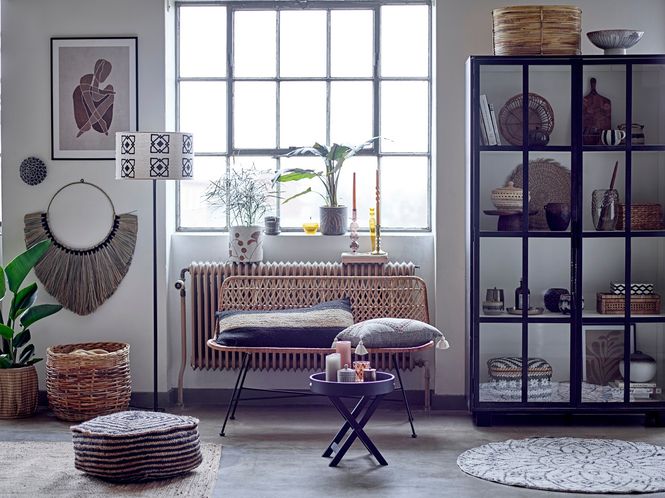Hovedbilde Bloomingville Freya Sidebord Gummitre Sort