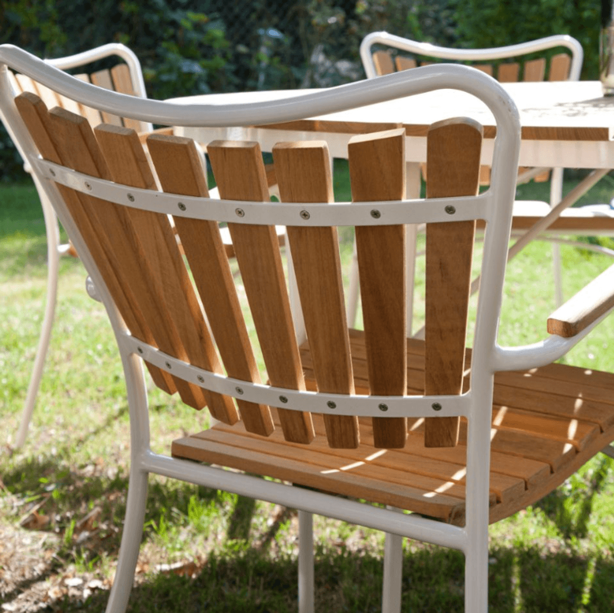 Cinas Ellen Set, Teak & Hvit Aluminium Ø150 + 6 Stoler