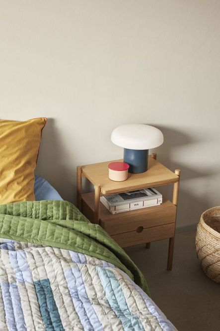 Hovedbilde Hübsch Ateliers Bordlampe Mørkblå/Hvit