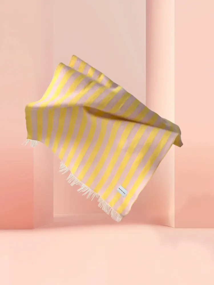 Maison Deux Candy Wrap Pledd Rosa/Gul