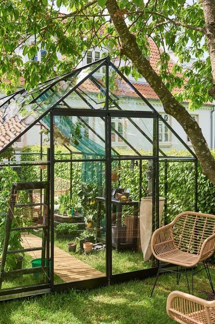 Hovedbilde Halls Drivhus Qube 8 Herdet Glass Sort 9,4 m²