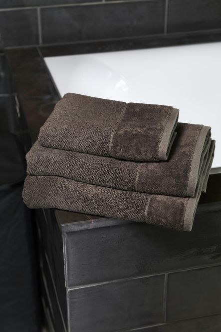 Hovedbilde Halvor Bakke Clifton håndkle brun flervalg