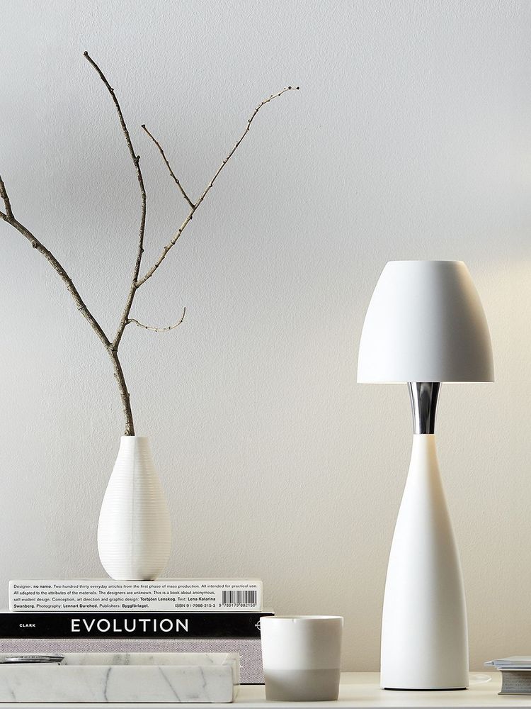 Belid Anemon Bordlampe Ø12,5 Opal Glass