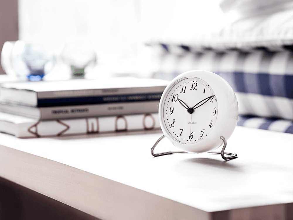 Arne Jacobsen LK bordklokke med alarm