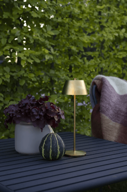 Hovedbilde Trend Collection Eze USB Bordlampe Matt Messing